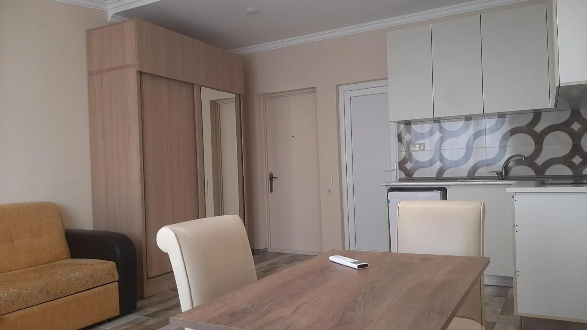 Kolotushkin'S House Apartment Batumi